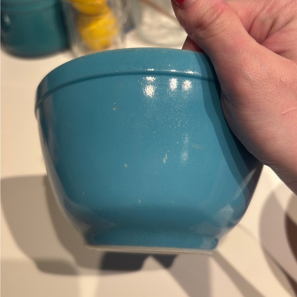 Vintage Pyrex Blue Bowl - Picture 4 of 6